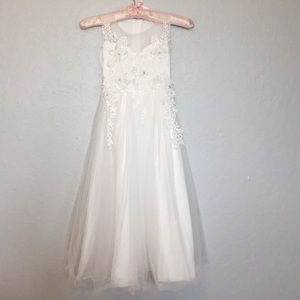 White with Details Long Girls Dress Size 6/7